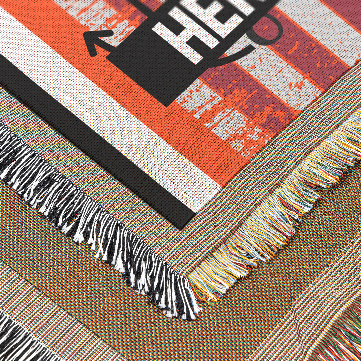 Woven_CloseUp_V_Mockup.png