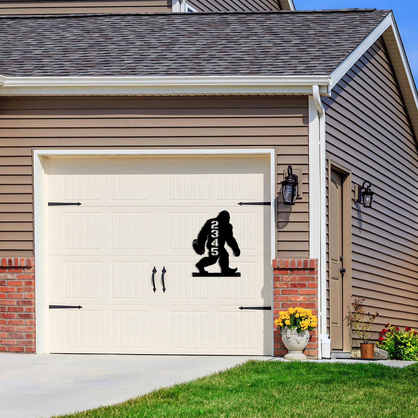 AFFans™ Address sign WALKING BIGFOOT WITH FOOTBALL BALL