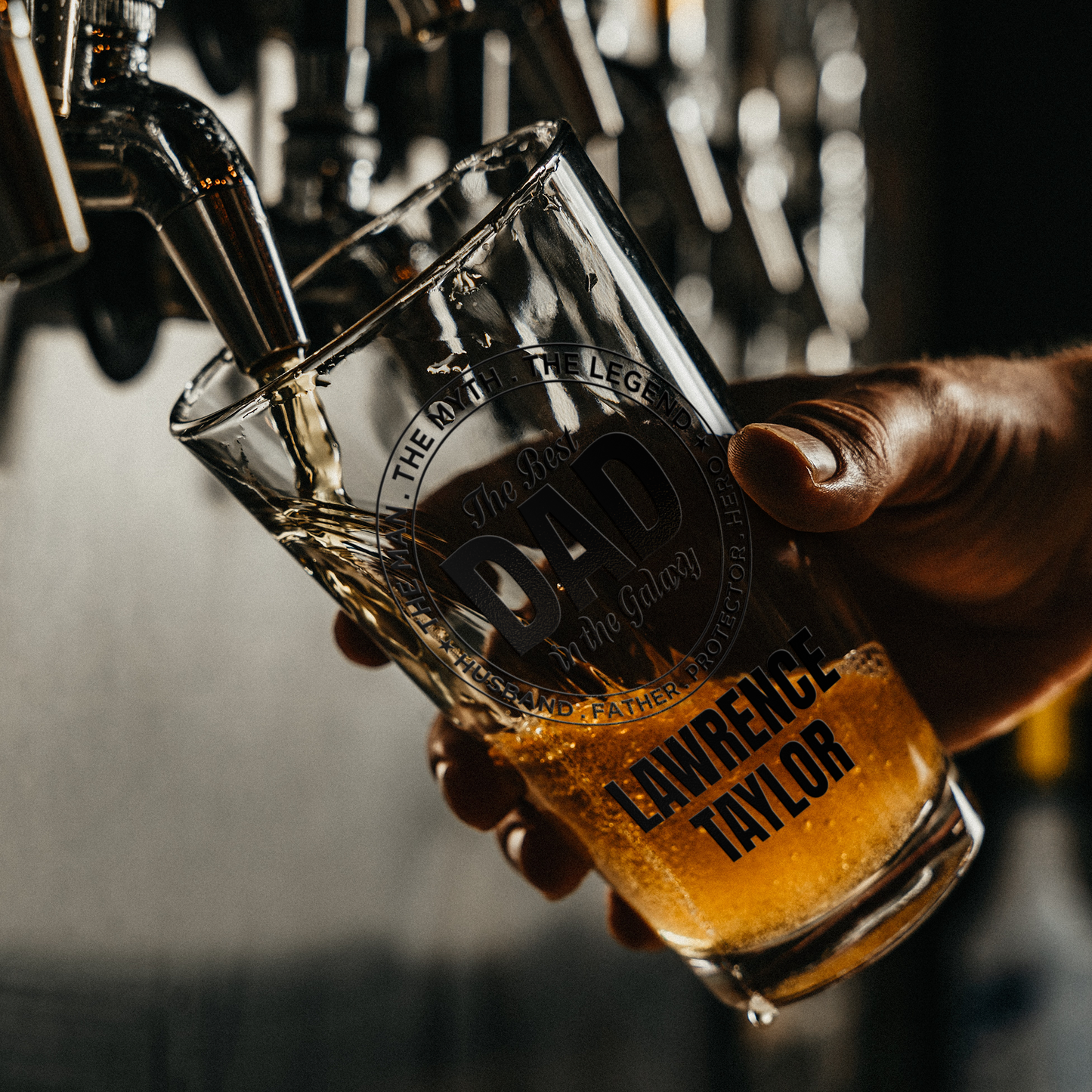 16lt_Pint_Glass_Dark_Lifestyle_Mockup.png
