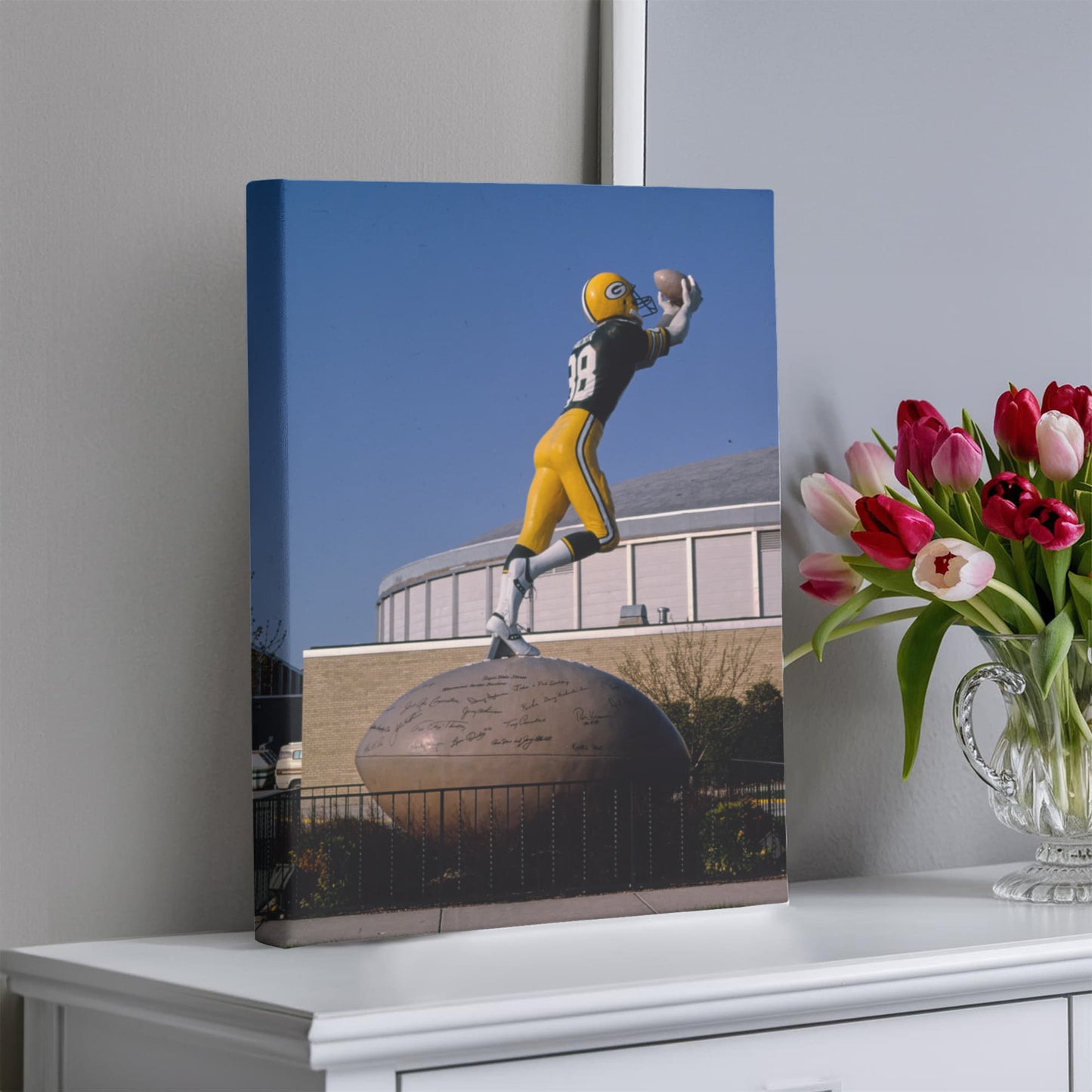 Green Bay Packer Hall of Fame, football player statue, angle 2, Green Bay Avenue, Green Bay, Wisconsin