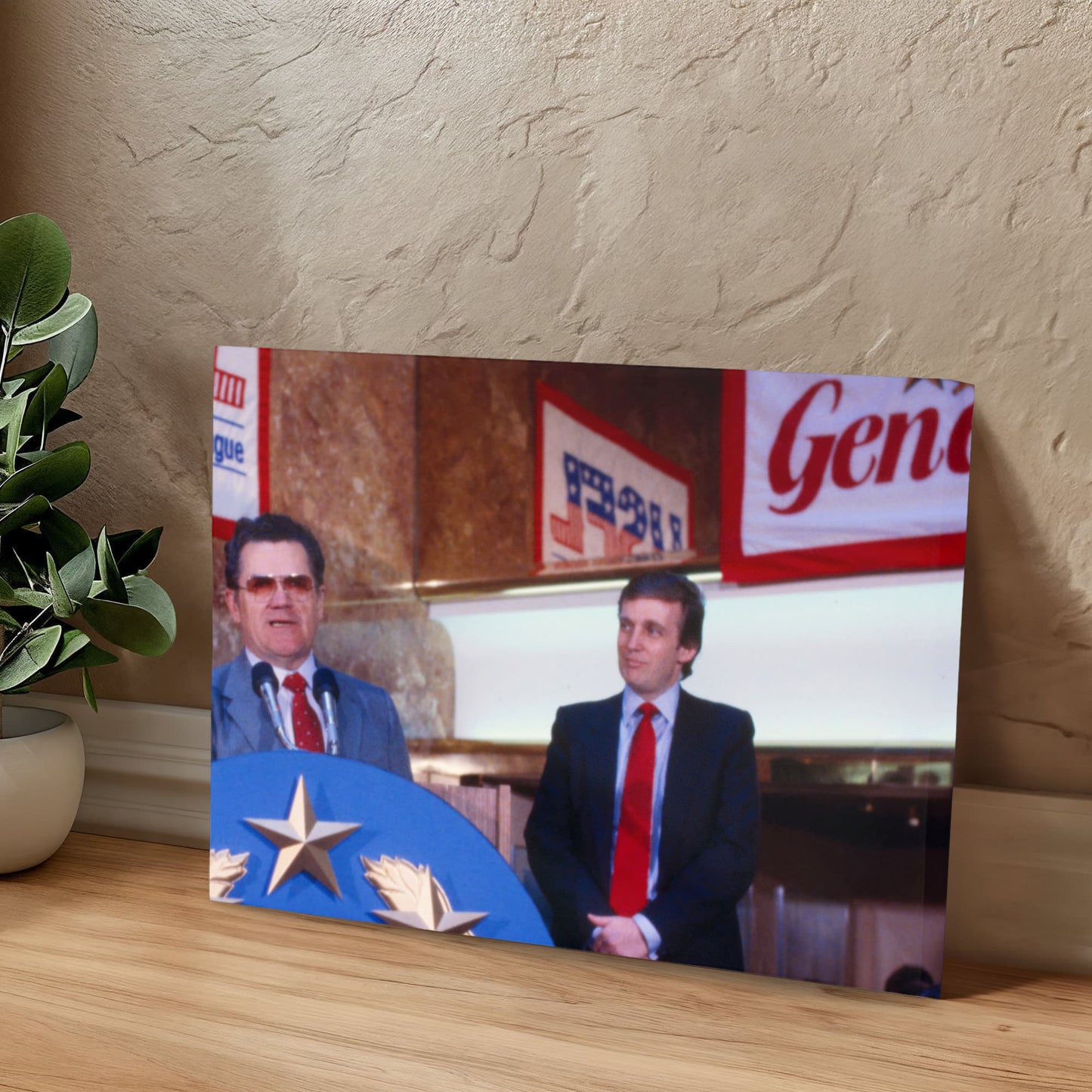 Donald Trump, Generals owner, USFL - Multiple Variant Landscape